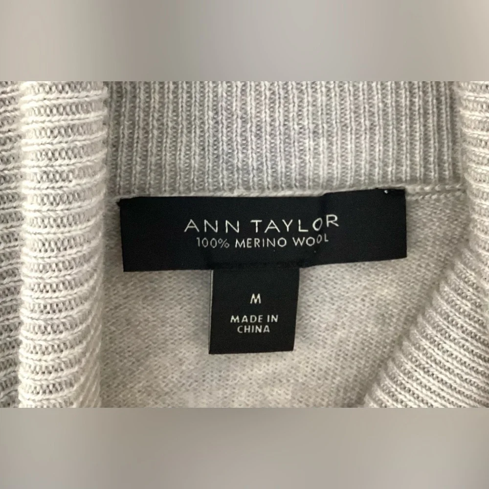Ann Taylor 100% Merino Wool Turtleneck Sweater M - Picture 12 of 14